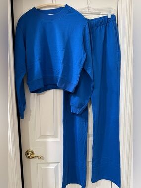 Line Royal Blue Cropped Sweatshirt and Matching Lounge Pants Set